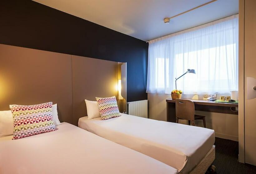 Номер Стандарт, Campanile Hotel & Restaurant Eindhoven