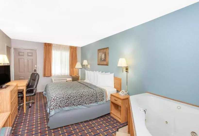 キングサイズベッドのデラックスルーム, Days Inn By Wyndham Farmer City