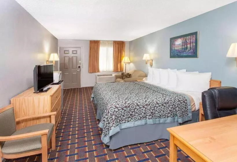 キングサイズベッドのスタンダードルーム, Days Inn By Wyndham Farmer City