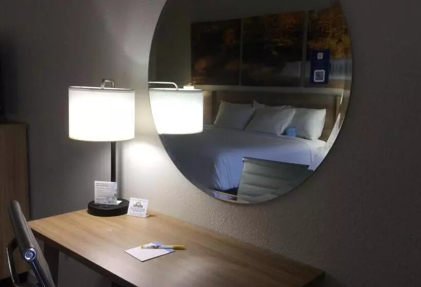 Sviitti King-vuode, Days Inn By Wyndham Jackson