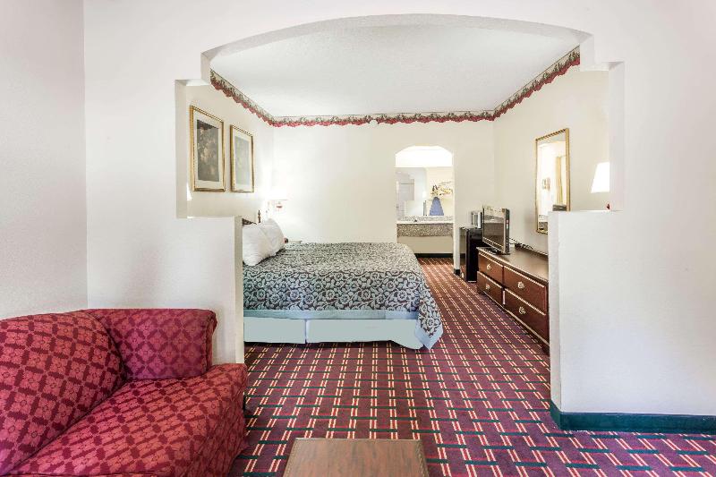 جناح ديلوكس سرير كينج, Days Inn By Wyndham Jackson