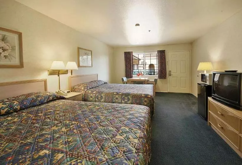 スタンダードルーム, Days Inn By Wyndham Riverside Tyler Mall