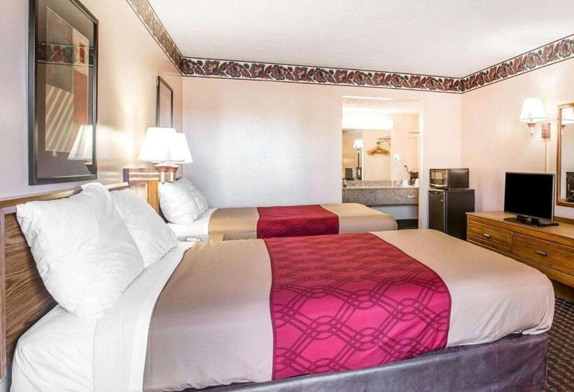 스탠다드 룸 더블 침대 2개, Econo Lodge