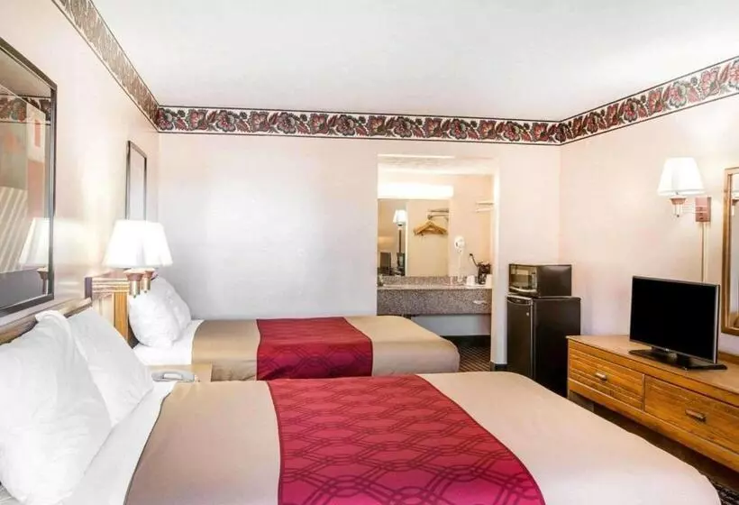 ２ダブルベッドのスタンダードルーム, Econo Lodge