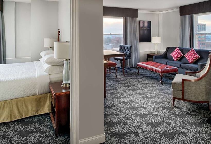 سوییت, Embassy Suites By Hilton Portland Downtown