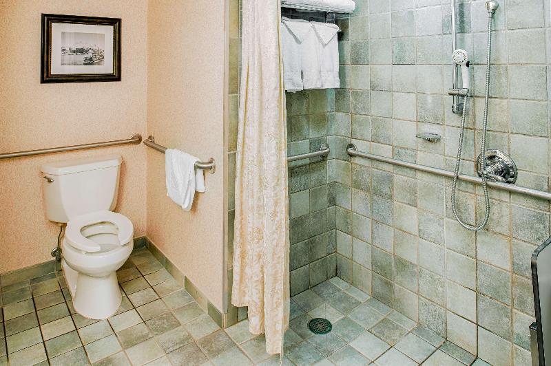 سوییت, Embassy Suites By Hilton Portland Downtown