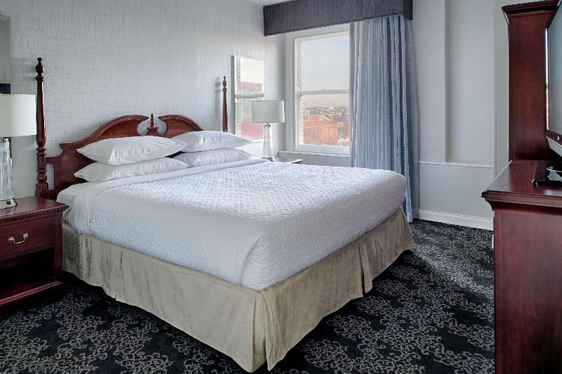 Люкс, Embassy Suites By Hilton Portland Downtown