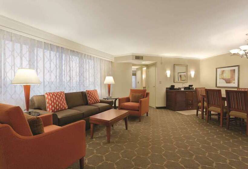 سوئیت با تخت بزرگ, Embassy Suites By Hilton Portland Downtown