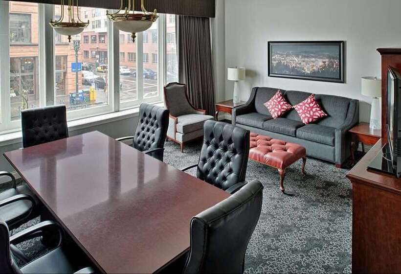 سوئیت با تخت بزرگ, Embassy Suites By Hilton Portland Downtown