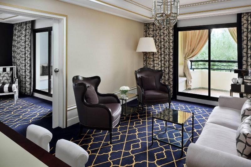 اتاق لوکس با چشم‌انداز استخر, Fes Marriott Hotel Jnan Palace