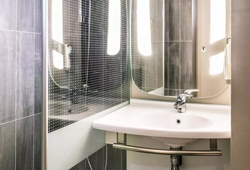 ダブルベッドスタンダードルーム, Ibis Paris Le Bourget