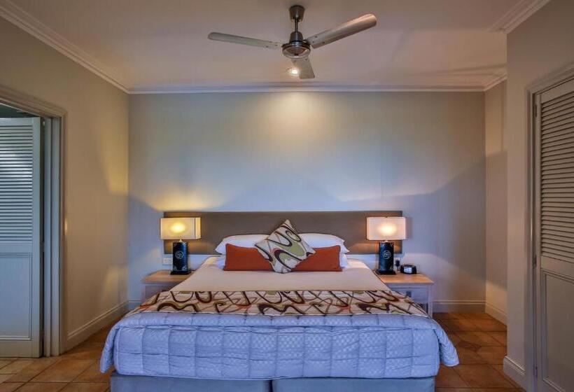 آپارتمان 1 خوابه با چشم‌انداز استخر, Moonlight Bay Suites