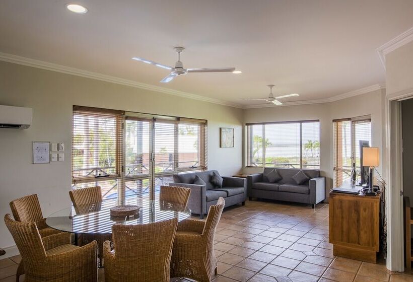 سوئیت 2 خوابه, Moonlight Bay Suites