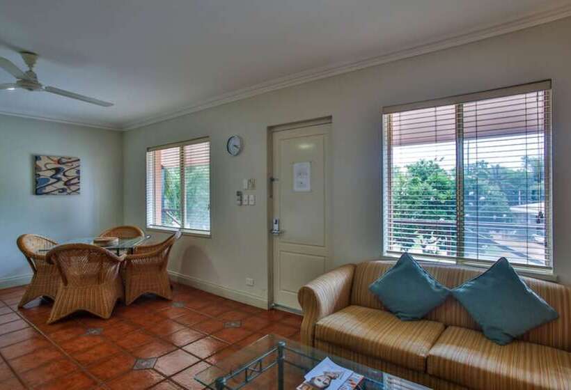 جناح, Moonlight Bay Suites