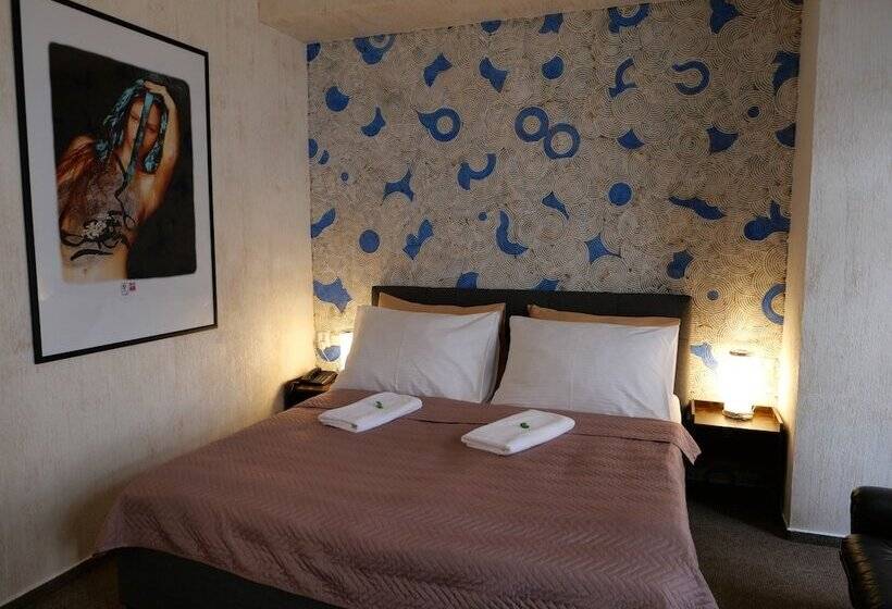 스탠다드 룸, Radnice