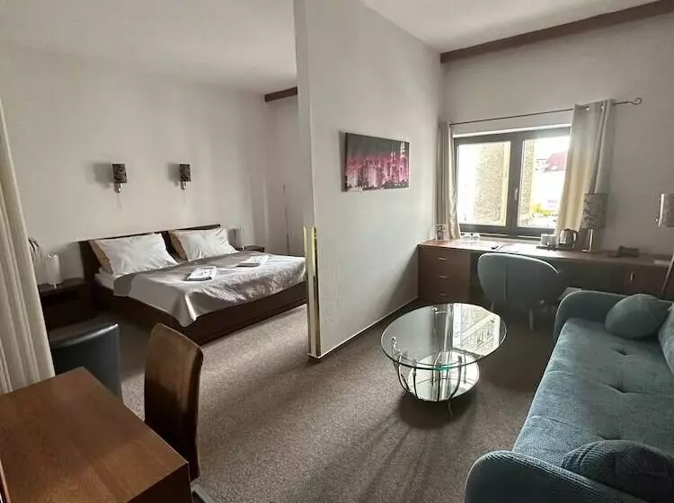 Apartament 1 Dormitori, Radnice