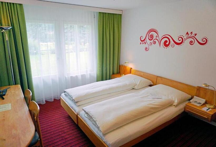 סוויטה, Typically Swiss Hotel Altana