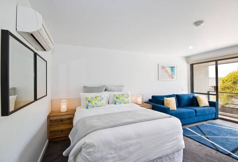 Студио Стандарт с Балконом, Lorne Bay View Motel