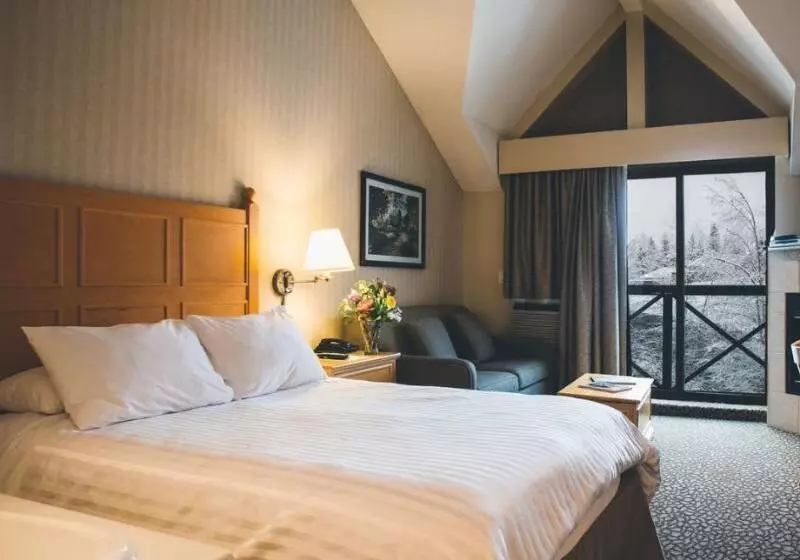 استودیوی لوکس, Pinnacle Hotel Whistler