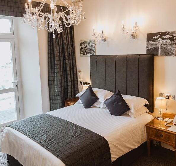 オーシャンビュースタンダードルームバルコニー付き, Atlantic Hotel Newquay