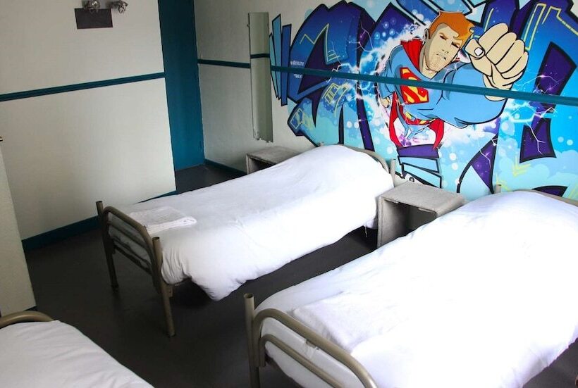 エコノミートリプルルーム, Absolute Hotel Paris République