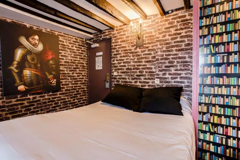 ファミリールーム, Absolute Hotel Paris République