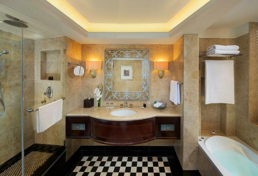 غرفة قياسية سرير كينج, Beach Rotana   Abu Dhabi