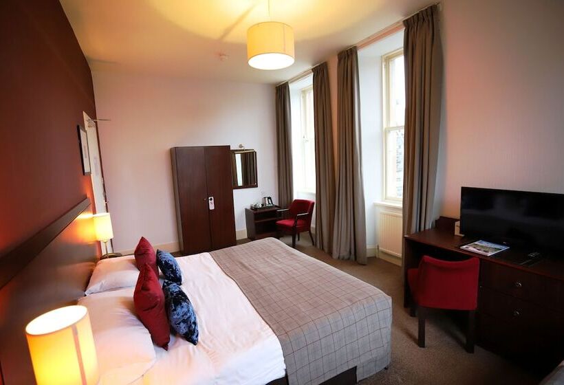 غرفة عائلية مطلّة علي الحديقة, Ben Wyvis