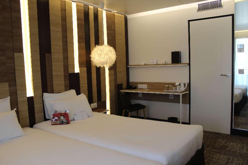 Номер Стандарт, Moxy Annecy