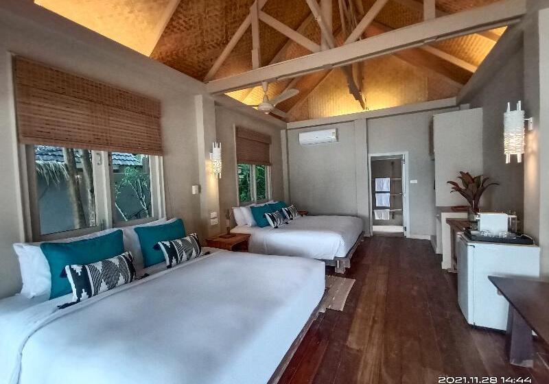 اتاق خانوادگی, Casa Blanca