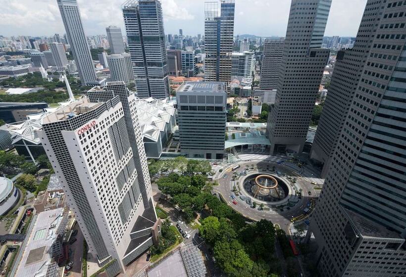 اتاق اجرایی, Conrad Centennial Singapore