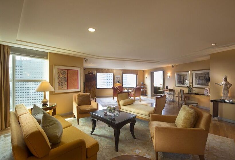 سوییت, Conrad Centennial Singapore