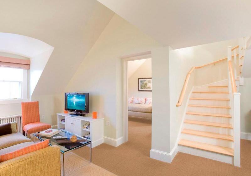 اتاق استاندارد با تخت بزرگ, Doubletree By Hilton Hartford  Bradley Airport