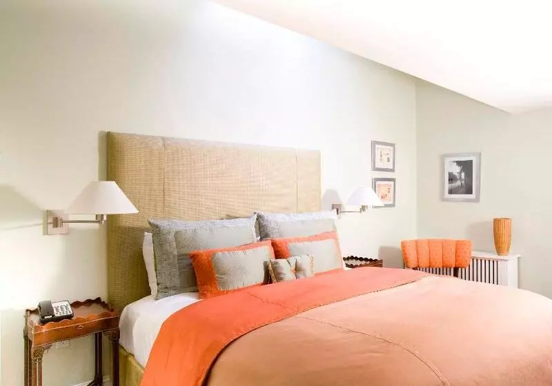 اتاق استاندارد با تخت بزرگ, Doubletree By Hilton Hartford  Bradley Airport
