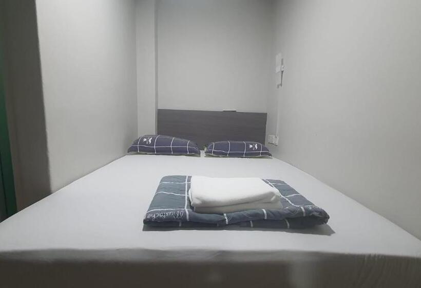 اتاق عادی یک تخته, Haising