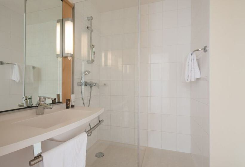 اتاق استاندارد, Ibis Paris Avenue Ditalie 13eme