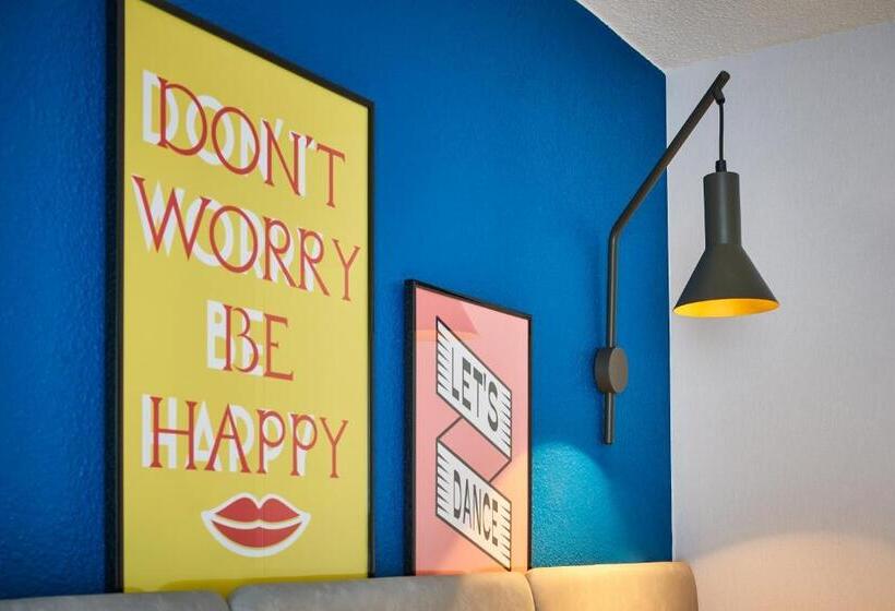 اتاق استاندارد, Ibis Paris Avenue Ditalie 13eme