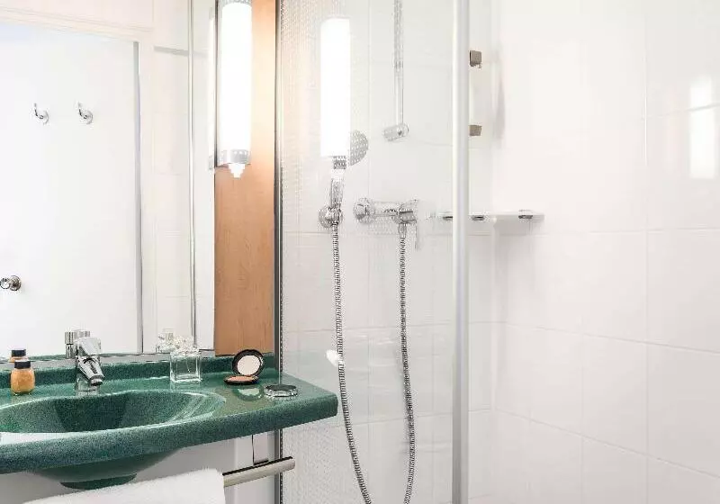 スタンダードルーム, Ibis Paris Avenue Ditalie 13eme