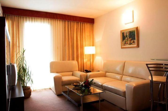 침실 1개 아파트, Kutina