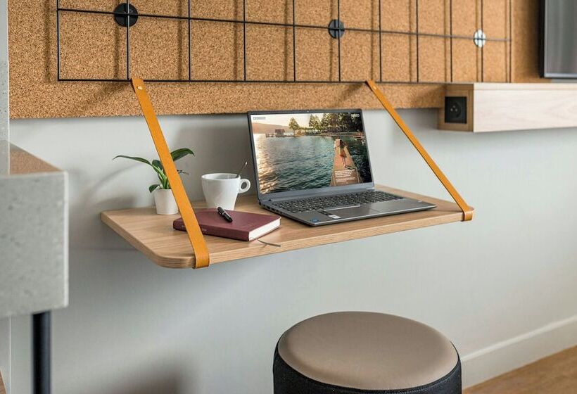 Номер Стандарт, Moxy Annecy