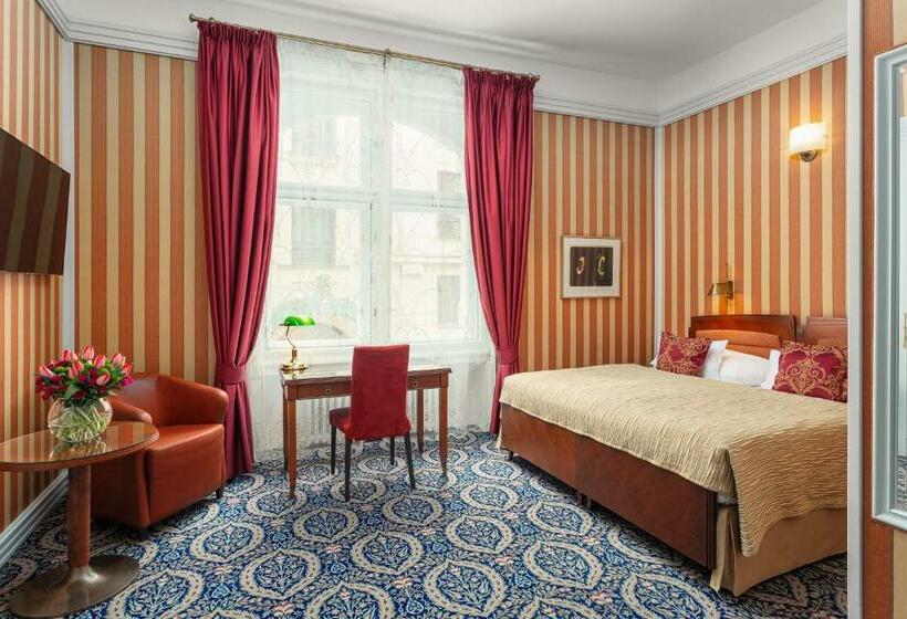 اتاق لوکس, Paris Prague