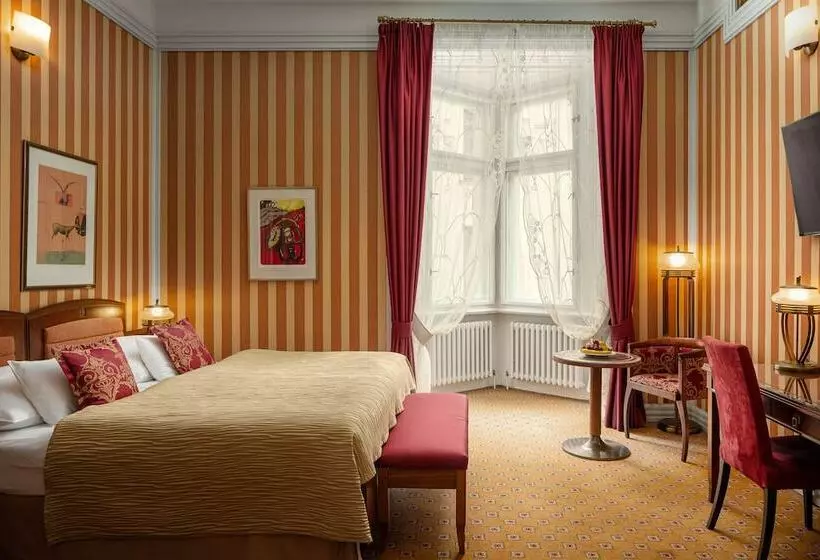 Deluxe-huone, Paris Prague