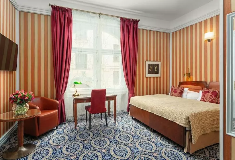 Deluxe-huone, Paris Prague