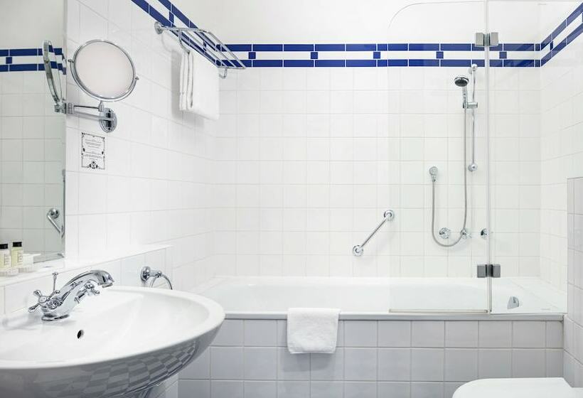 اتاق لوکس, Paris Prague