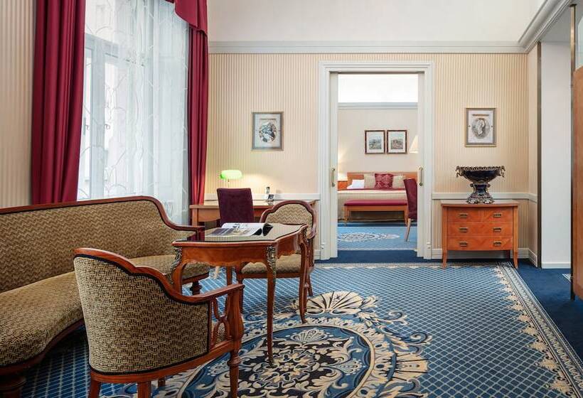 سوییت, Paris Prague