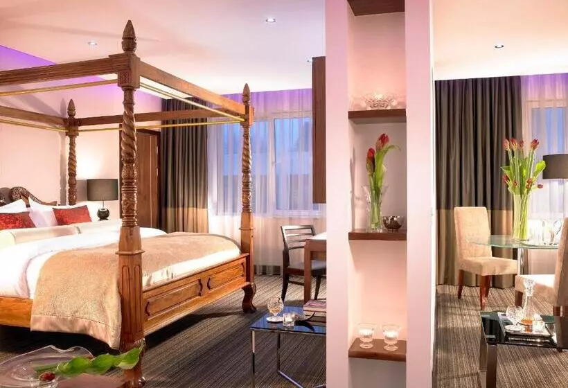 ジュニアスイート, Rochestown Park Hotel & Leisure Centre