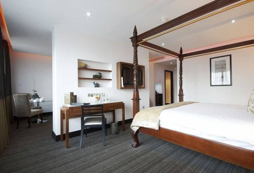 ジュニアスイート, Rochestown Park Hotel & Leisure Centre