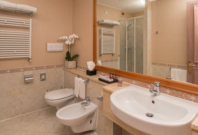 Suite, Shg Hotel De La Ville