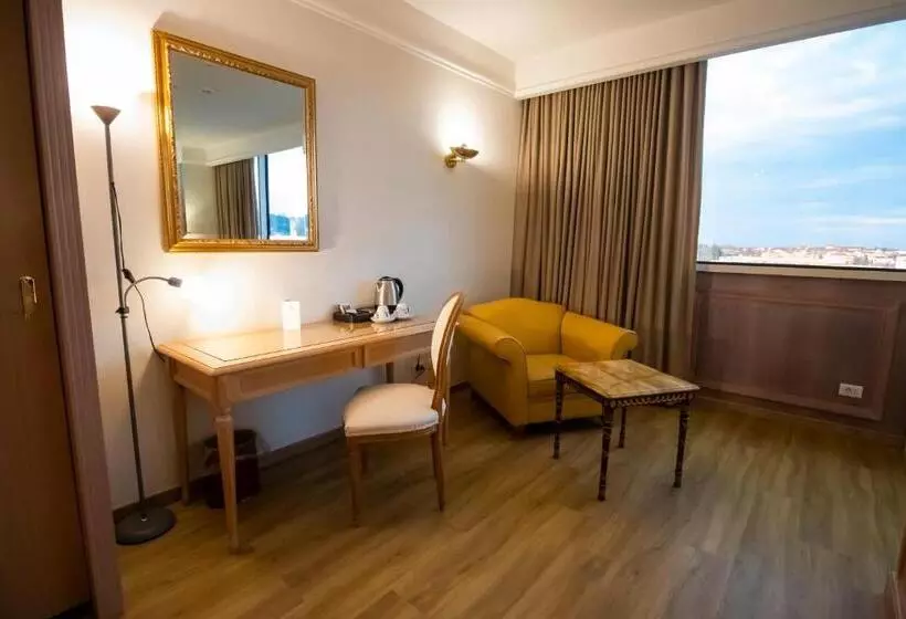 اتاق لوکس, Shg Hotel De La Ville