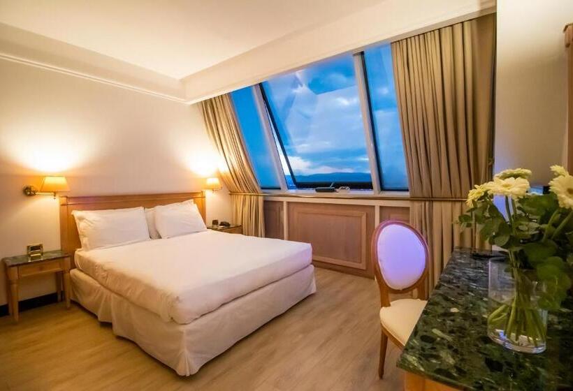 Quarto Clássico, Shg Hotel De La Ville